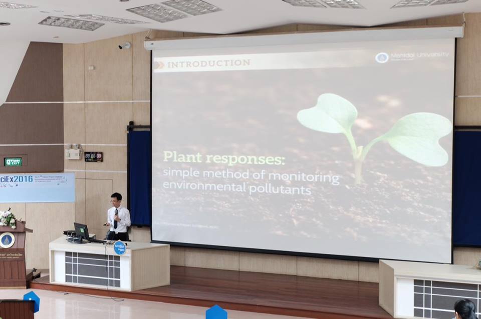 Oral Presentation at the Science Exhibition 2016 (May 2016) (Photo by Aphichartsereekul T.)