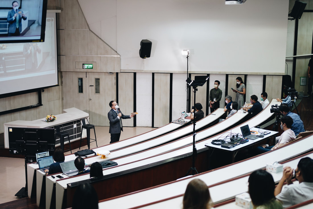 MC at Graduate Student Orientation, Faculty of Science at Mahidol University, Bangkok (August 2022)