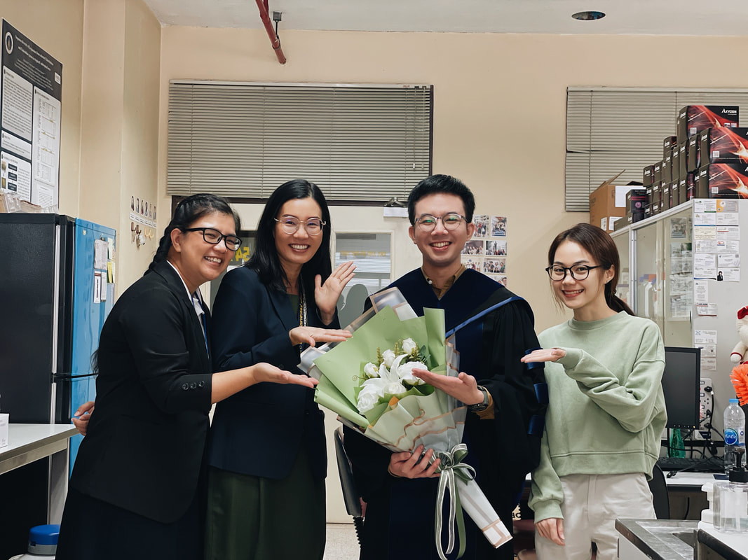 Pond with the Allergy Lab Members (November 2023)