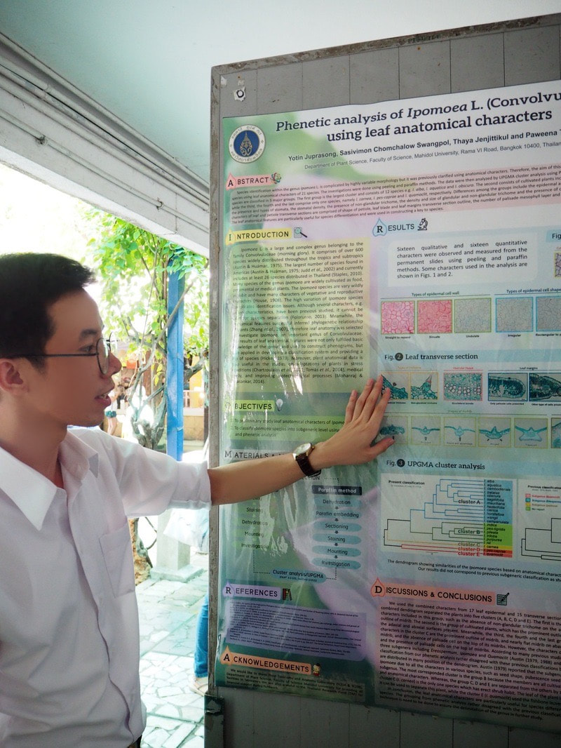 Poster Presentation at the Science Exhibition 2016 (May 2016) (Photo by Nimwatanakul P.)