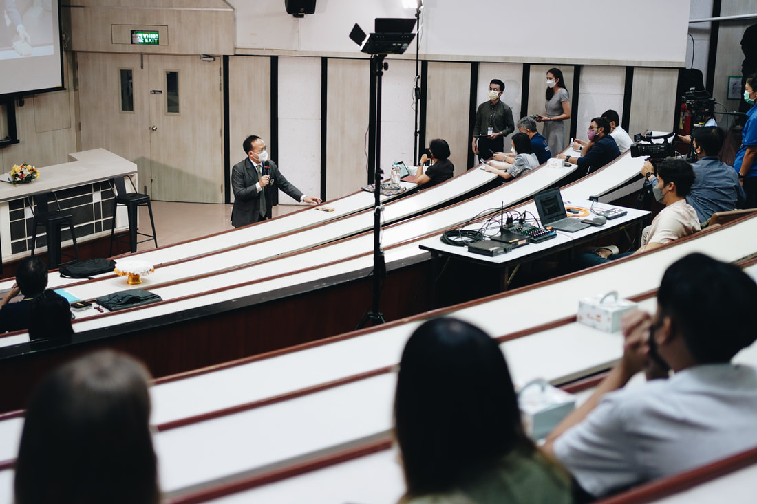 MC at Graduate Student Orientation, Faculty of Science at Mahidol University, Bangkok (August 2022)